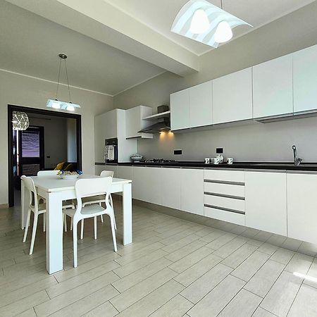 Siracusa Suite, Ac + Wi-Fi + Free Private Parking Сиракуза Екстериор снимка