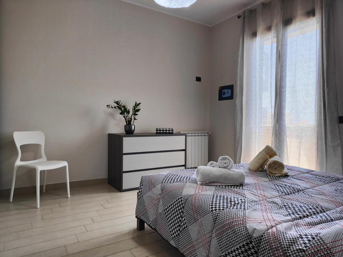 Siracusa Suite, Ac + Wi-Fi + Free Private Parking Сиракуза Екстериор снимка
